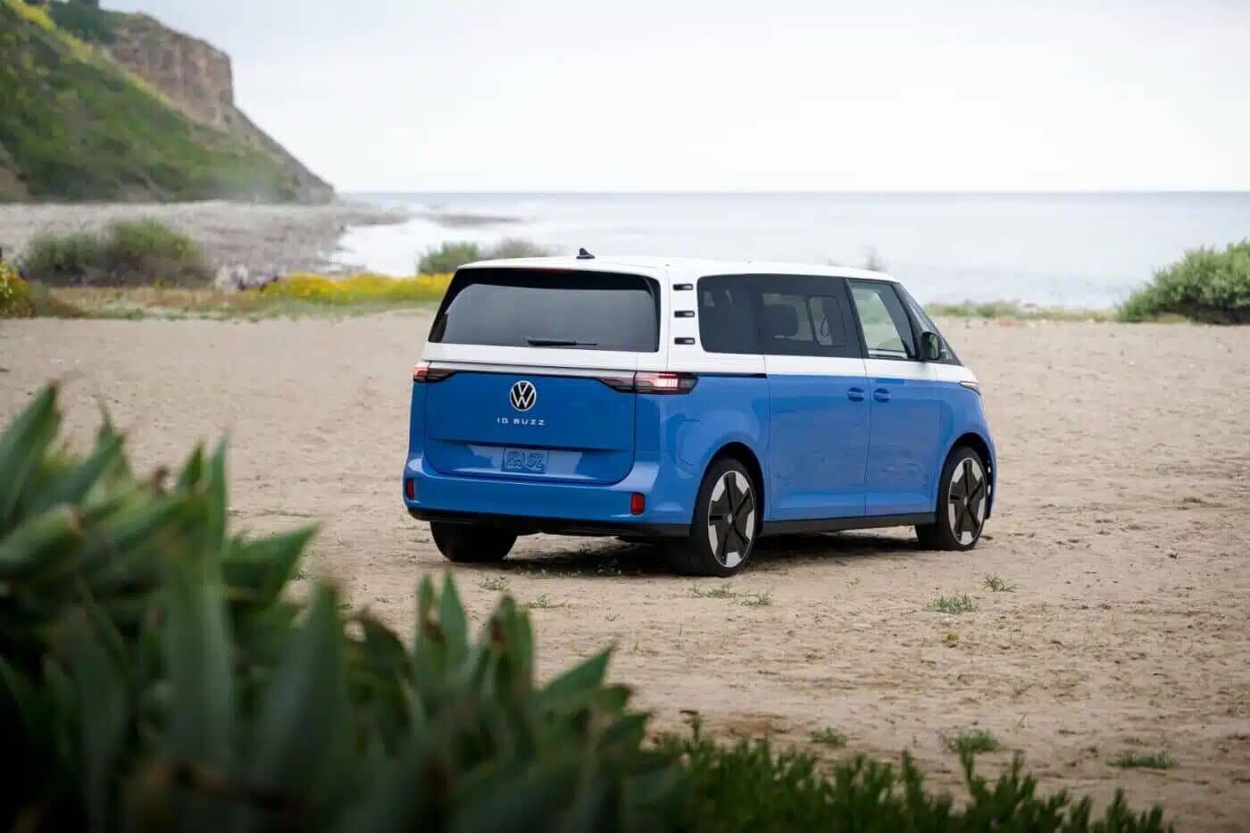 Vw Id Buzz Test 2025 Mit 7 Sitzen Und Als Gtx Wird Die Ikone Zum Familienhelden