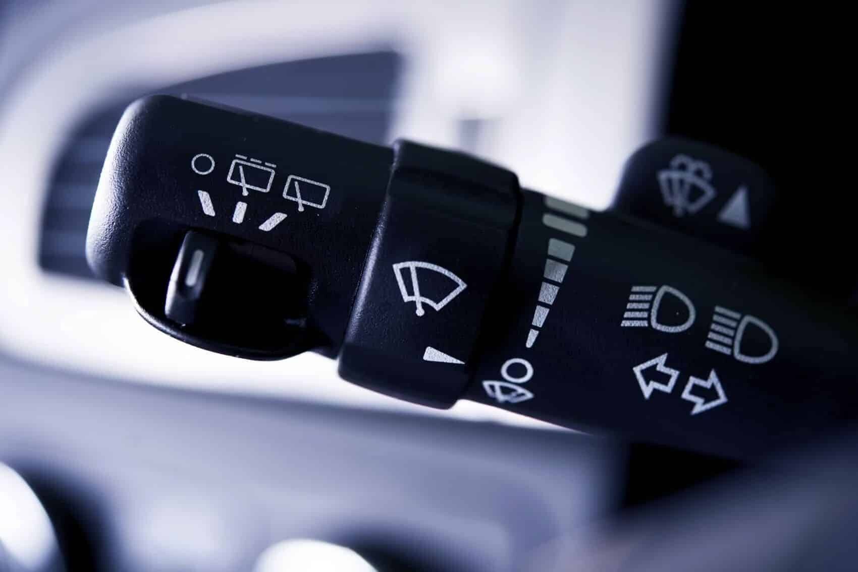 Fahren Bei Nässe 6 Wichtige Tipps Für Mehr Sicherheit