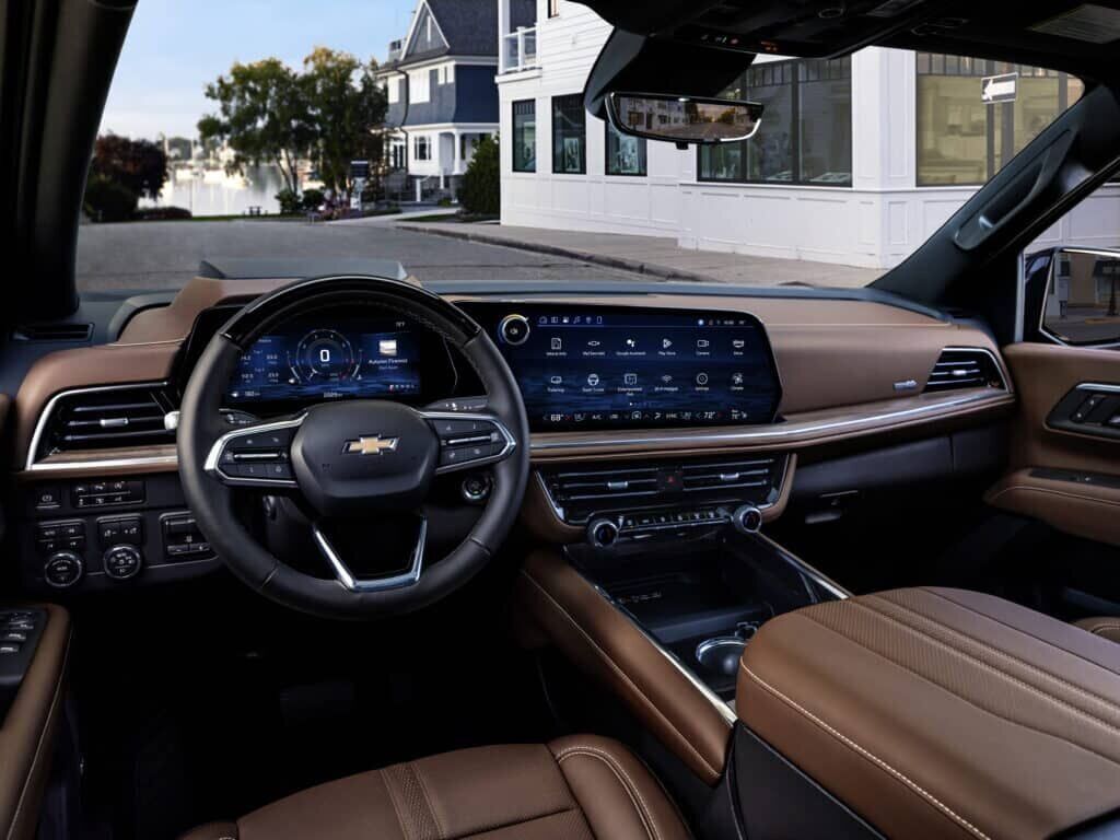 Chevrolet Suburban 2025 Test Der König Des Raums Mit Neuem Xxl display