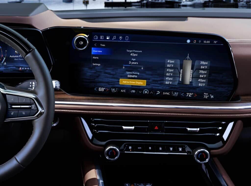 Chevrolet Suburban 2025 Test Der König Des Raums Mit Neuem Xxl display